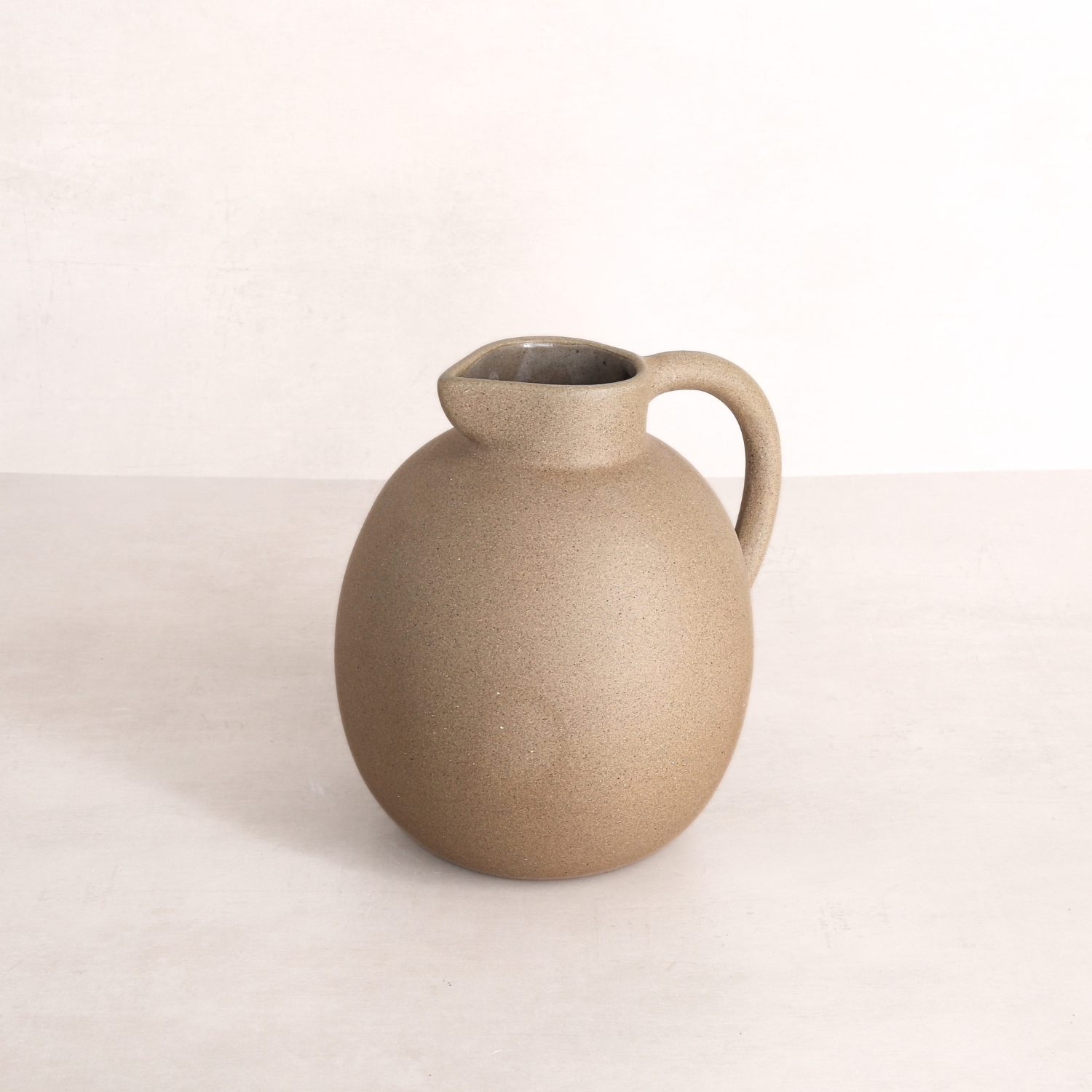 Al Centro Cerámica Pitchers Handcrafted Ball Pitcher