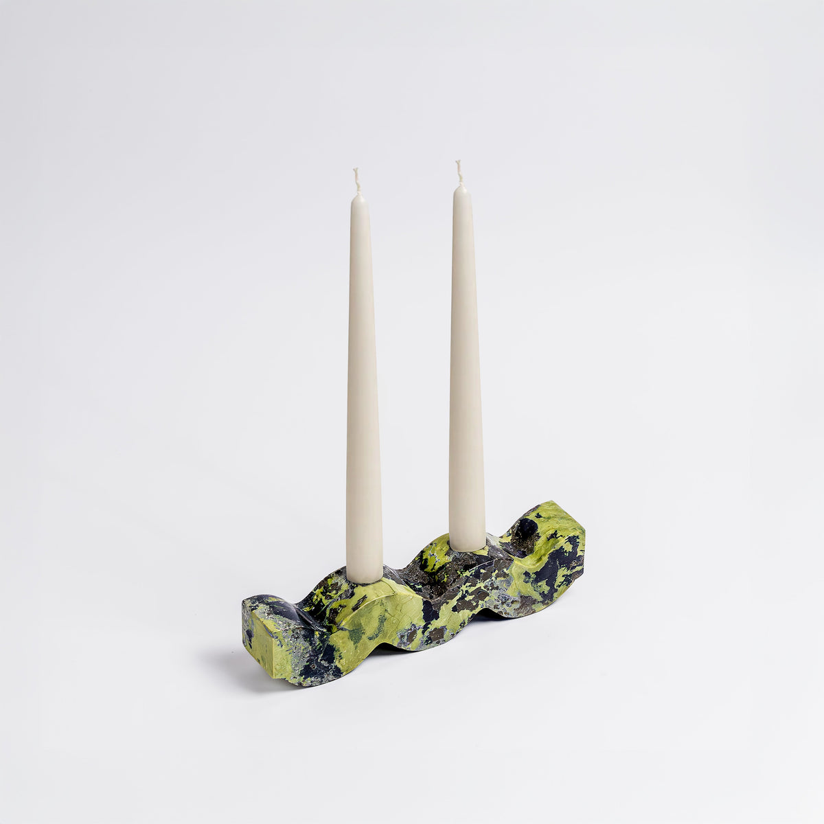 DAR proyectos Candle Holders Serpentine Wavy Candelabra