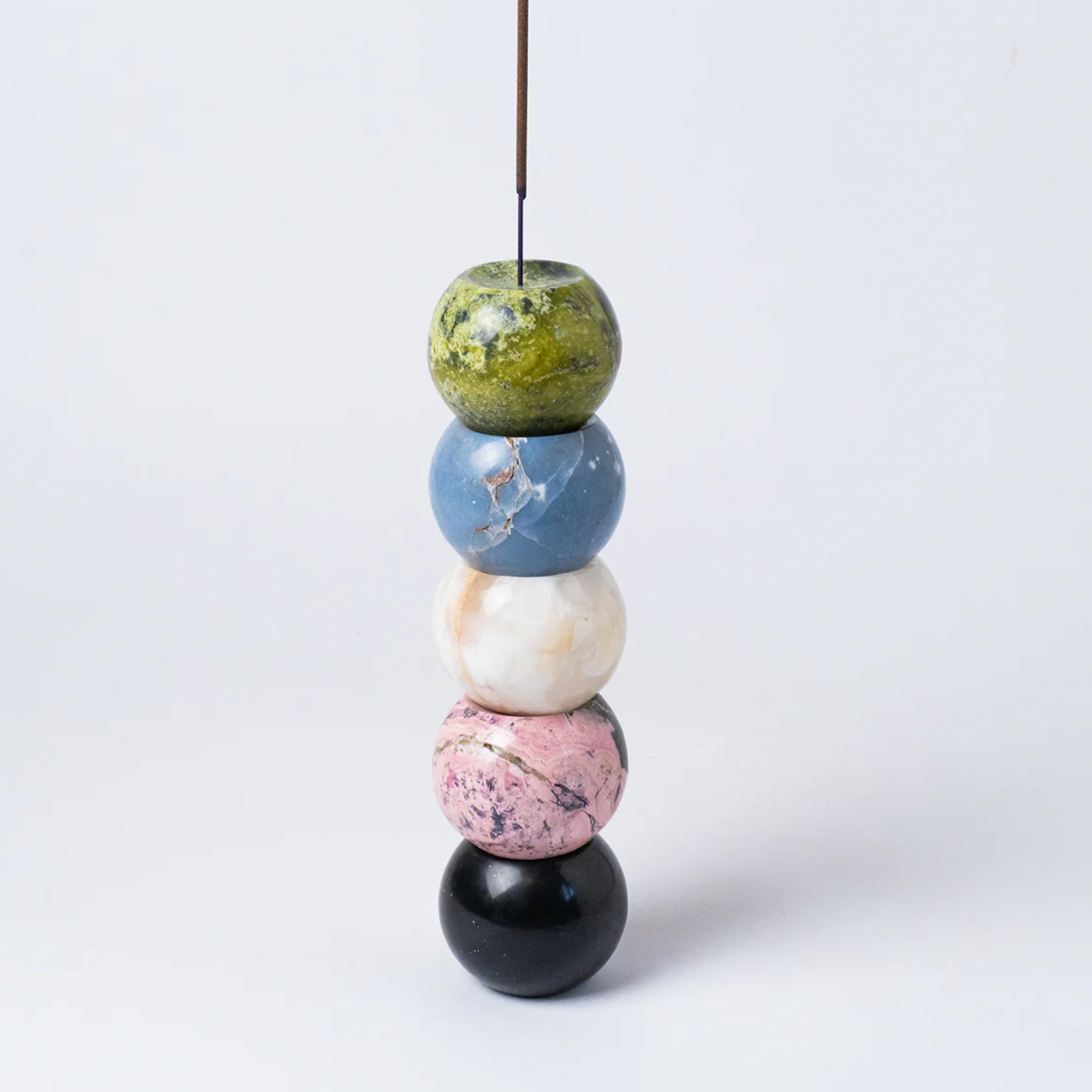 DAR proyectos Candles Green Serpentine Sphere Incense Holder