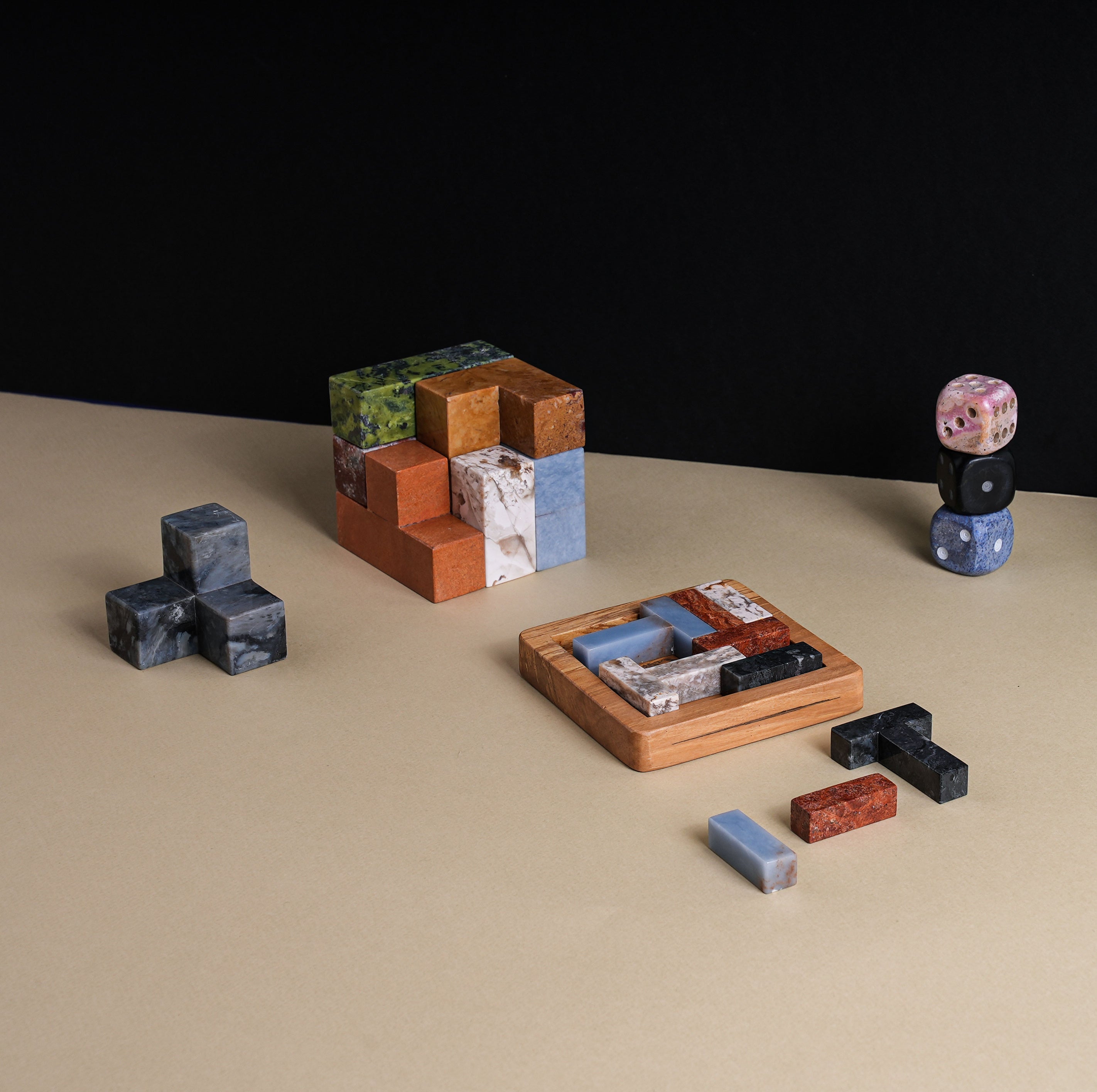 DAR proyectos Decorative Accents Tetris 3D Gemstone Puzzle