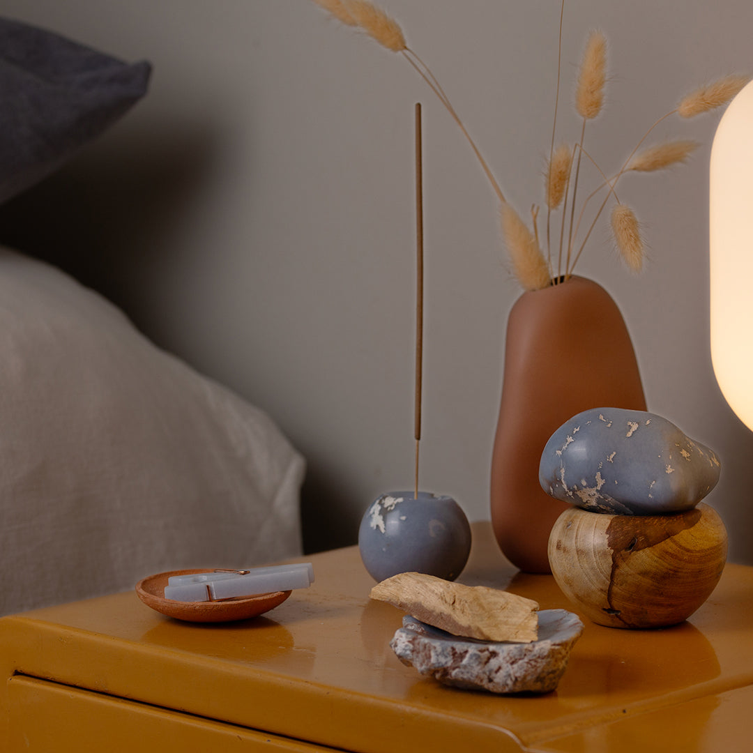 DAR proyectos Gemstone sphere incense holder - celestina