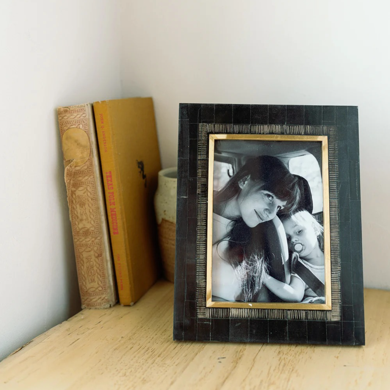 Matr Boomie Picture Frames Andhera 4x6 Black Horn Picture Frame