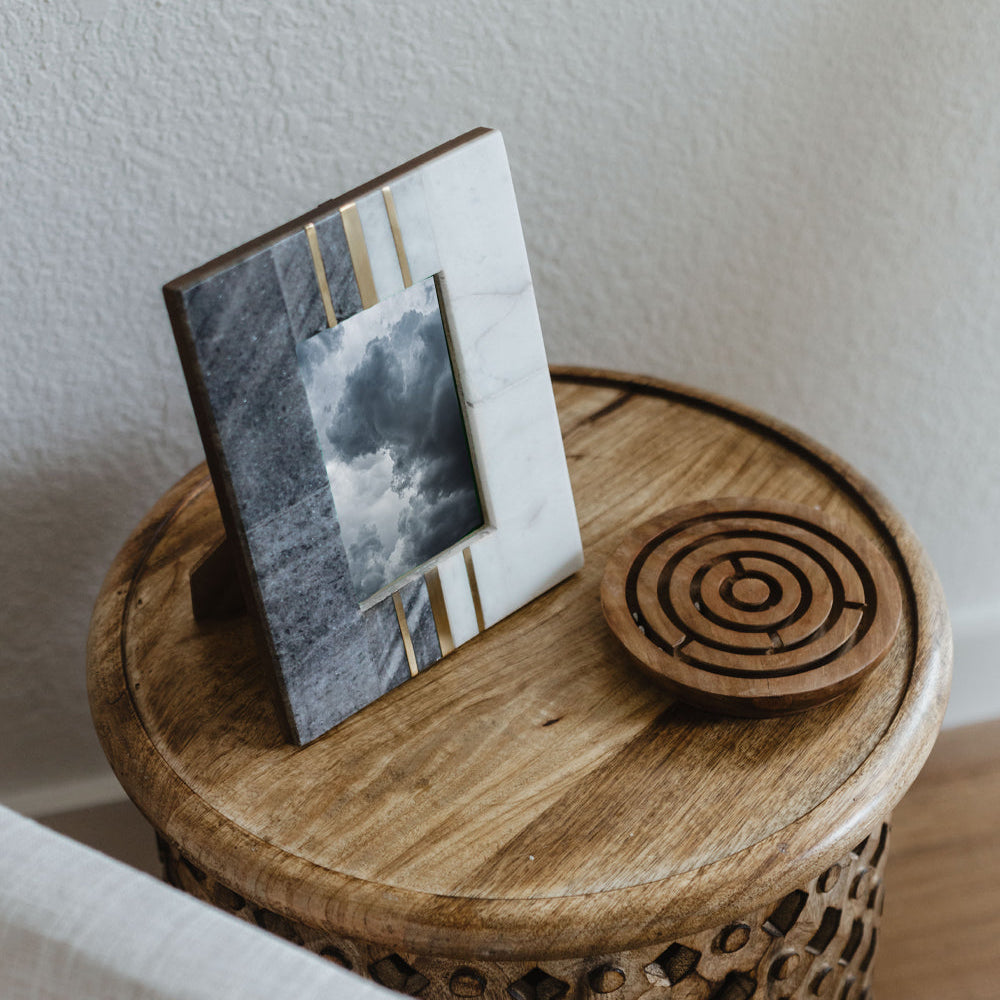 Matr Boomie Sammita 4x6 Black & White Marble Picture Frame