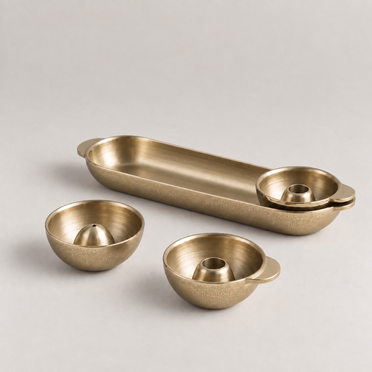 The Collective Home Candle Holders Stinson Antique Brass Intention Set