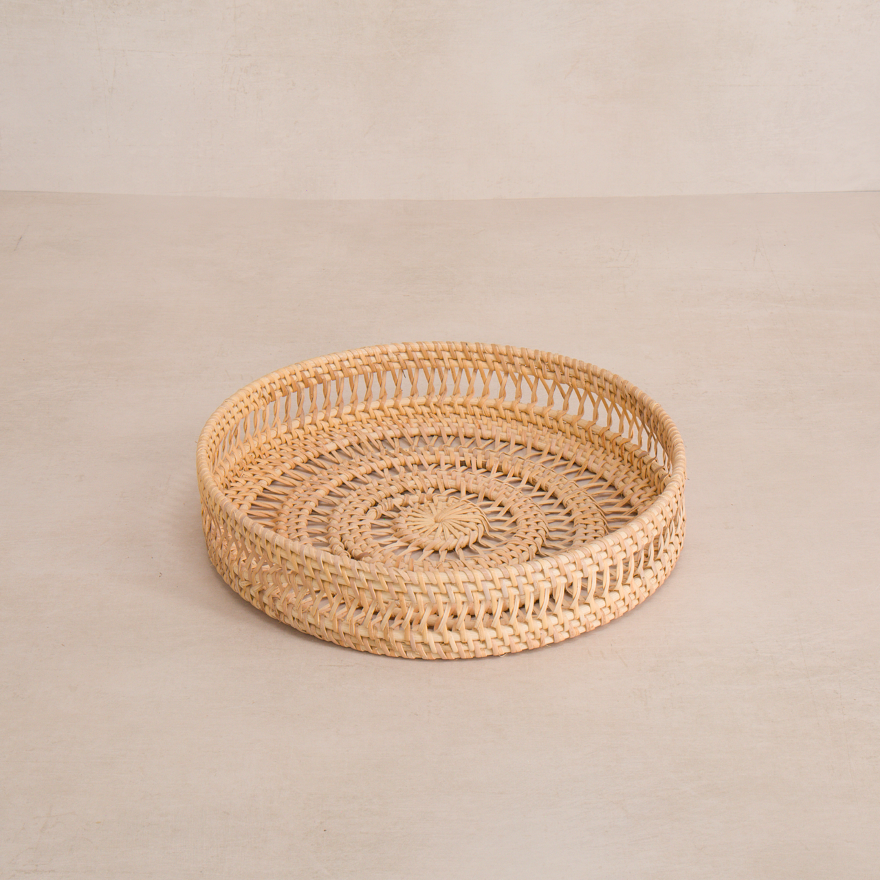 Village Thrive tray Small Round Woven Tray