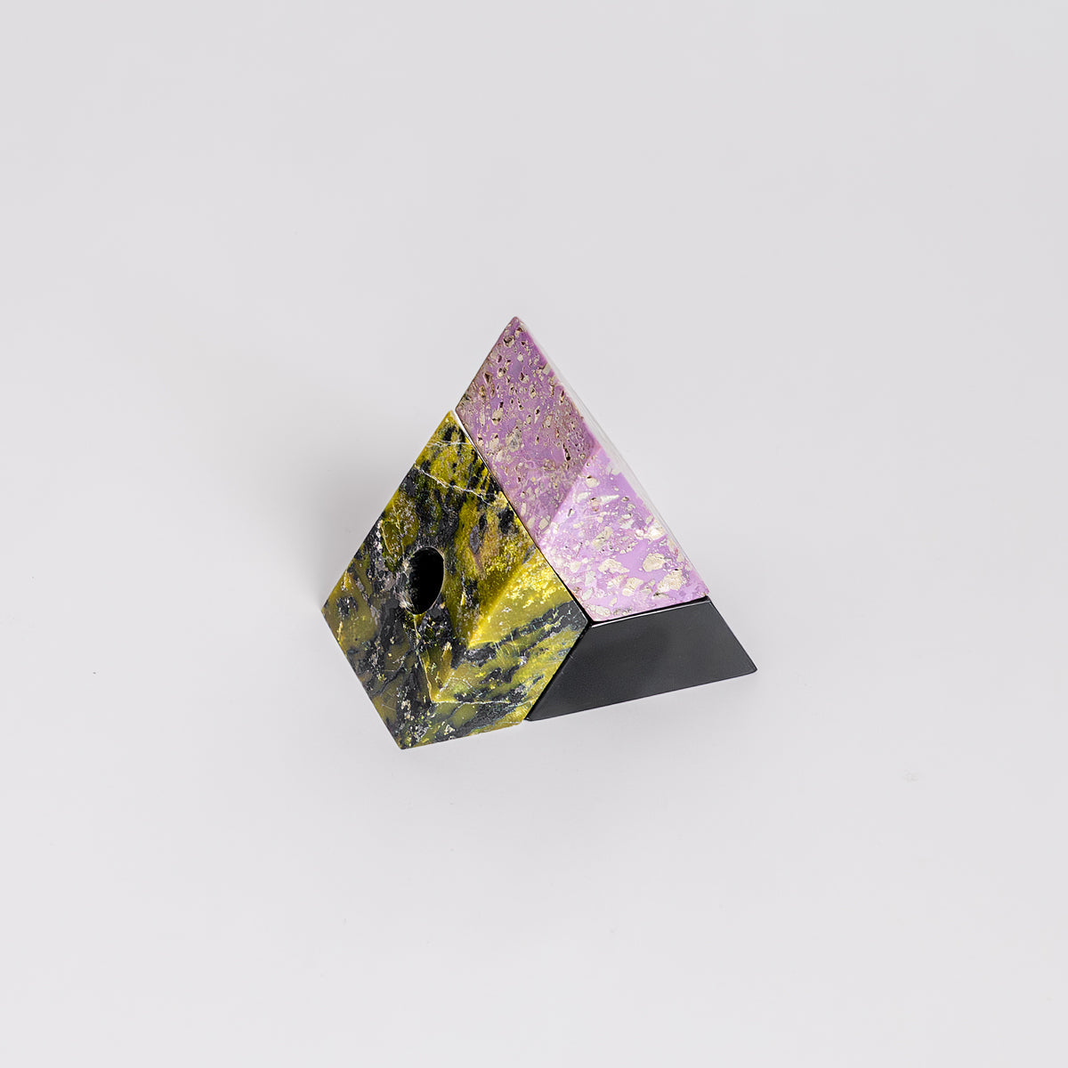 DAR proyectos Candle Holders Lila Stackable Candelabra + Triangle Gemstone Puzzle