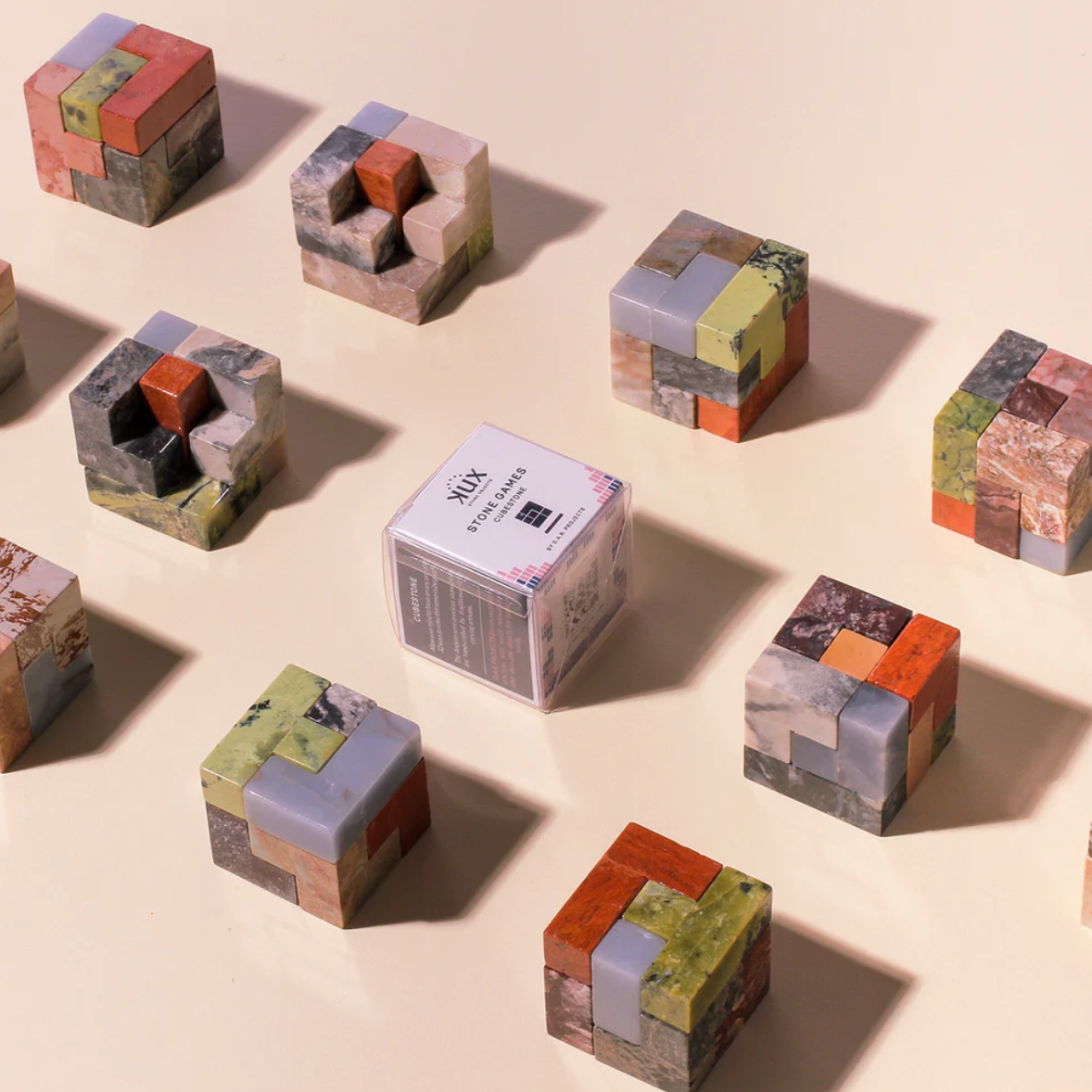 DAR proyectos Decorative Accents Gemstone Cube Puzzle