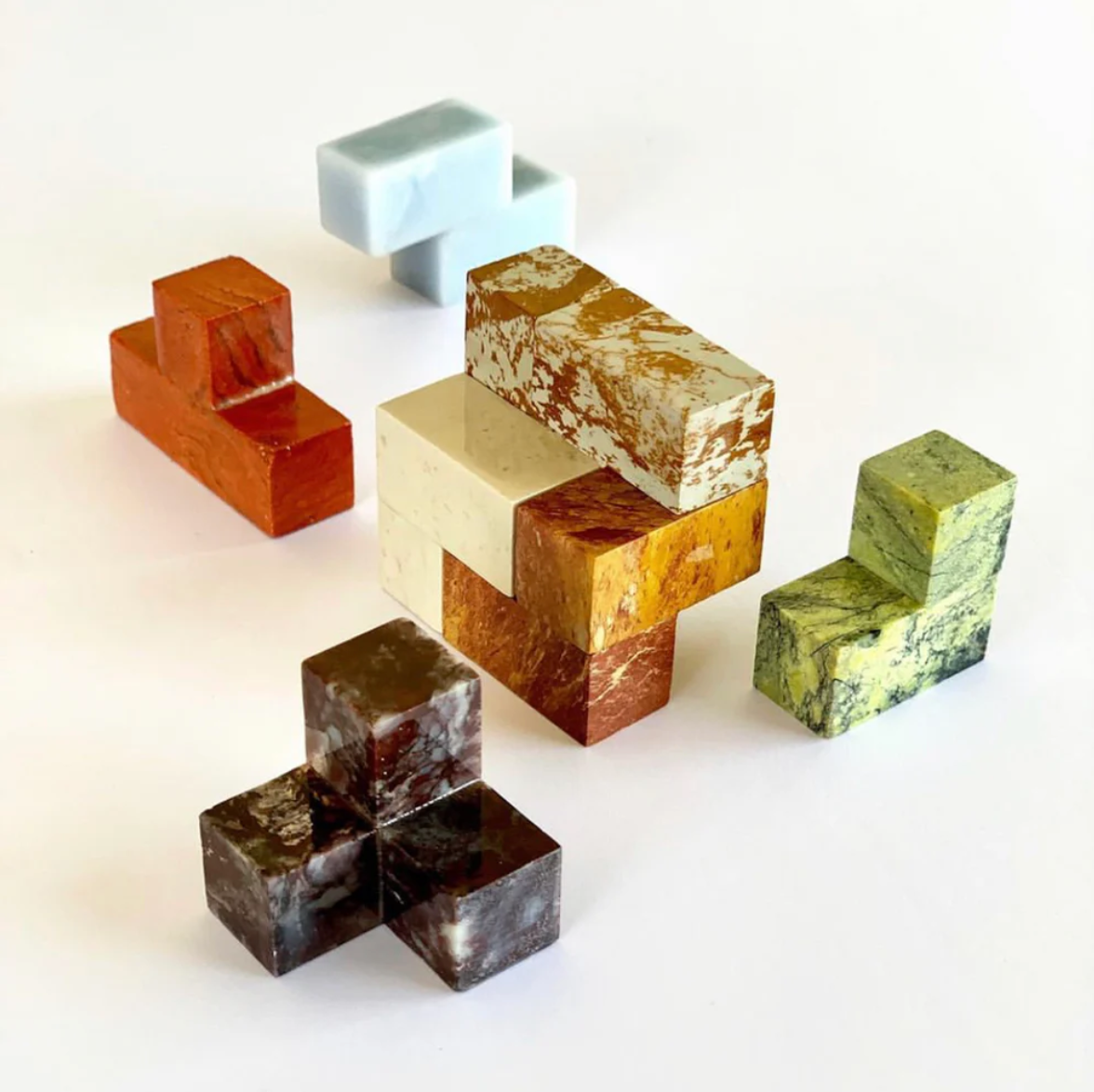 DAR proyectos Decorative Accents Gemstone Cube Puzzle