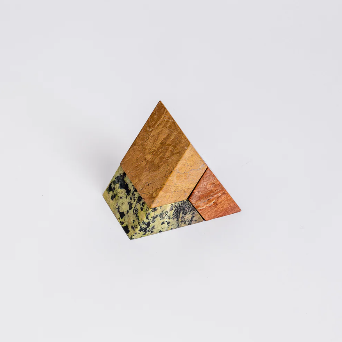 DAR proyectos Decorative Accents Gemstone Triangle Puzzle