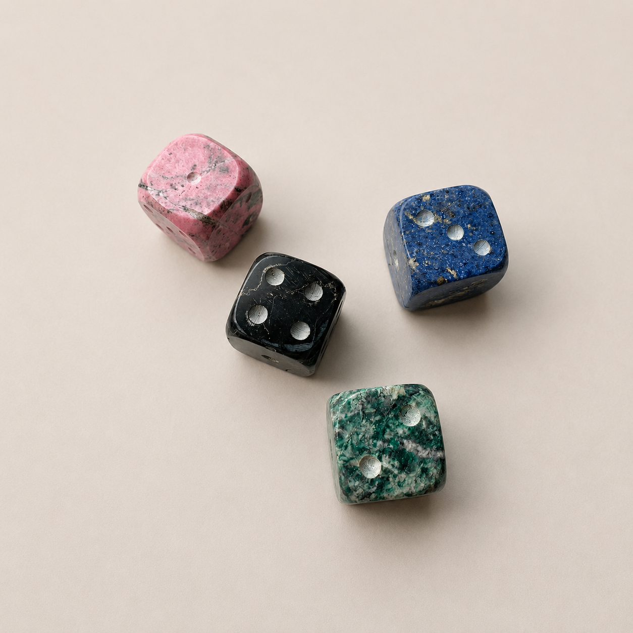 DAR proyectos Decorative Objects Giant Gemstone Dice - Set of Four