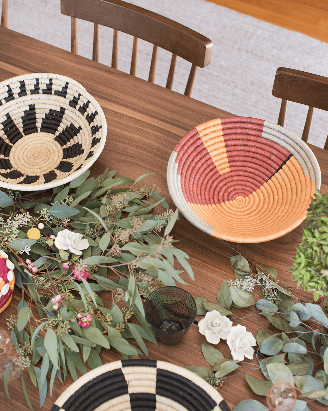 Indego Africa Decorative Baskets Burst Raffia Plateau