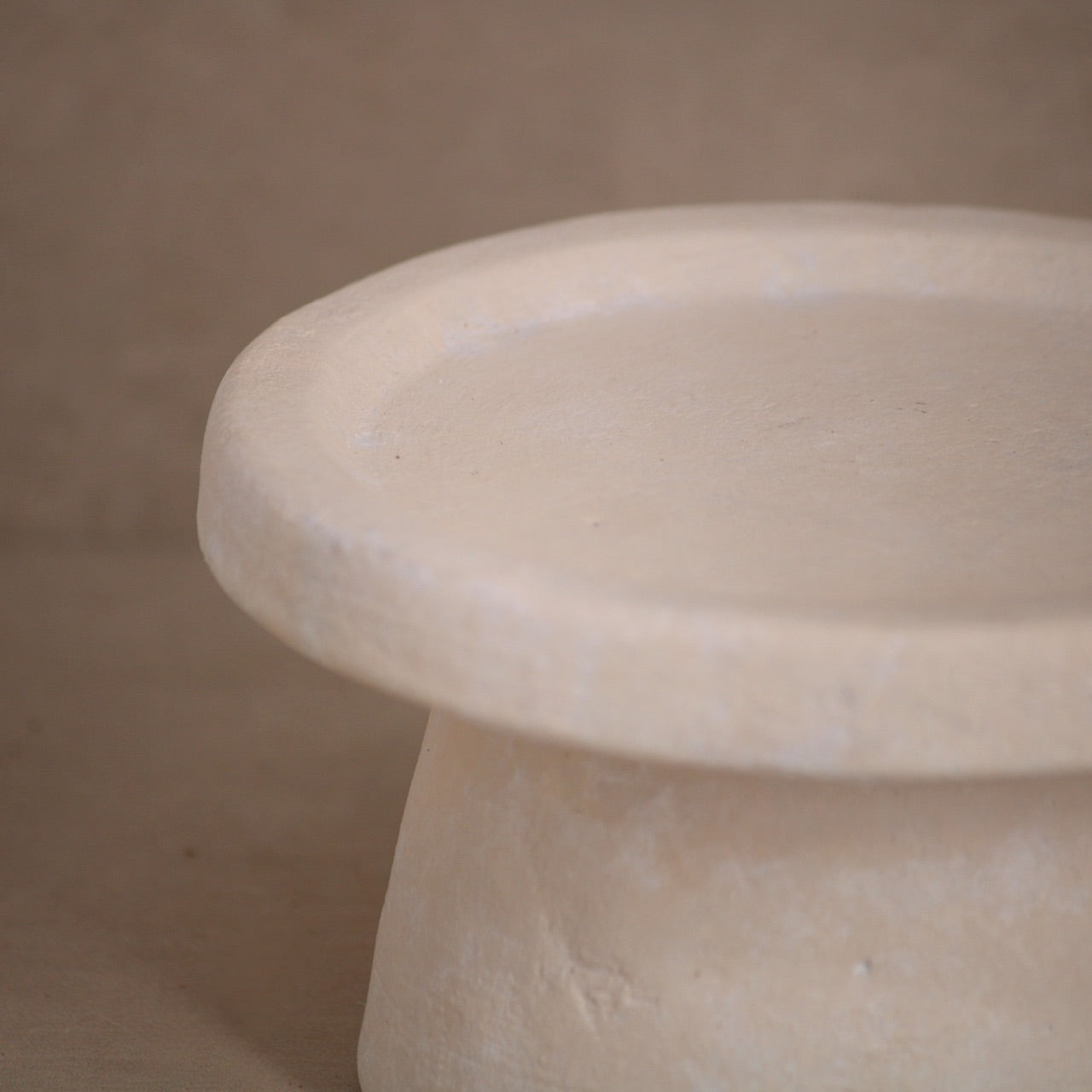 Jitana pedestal Calista Clay Pedestal