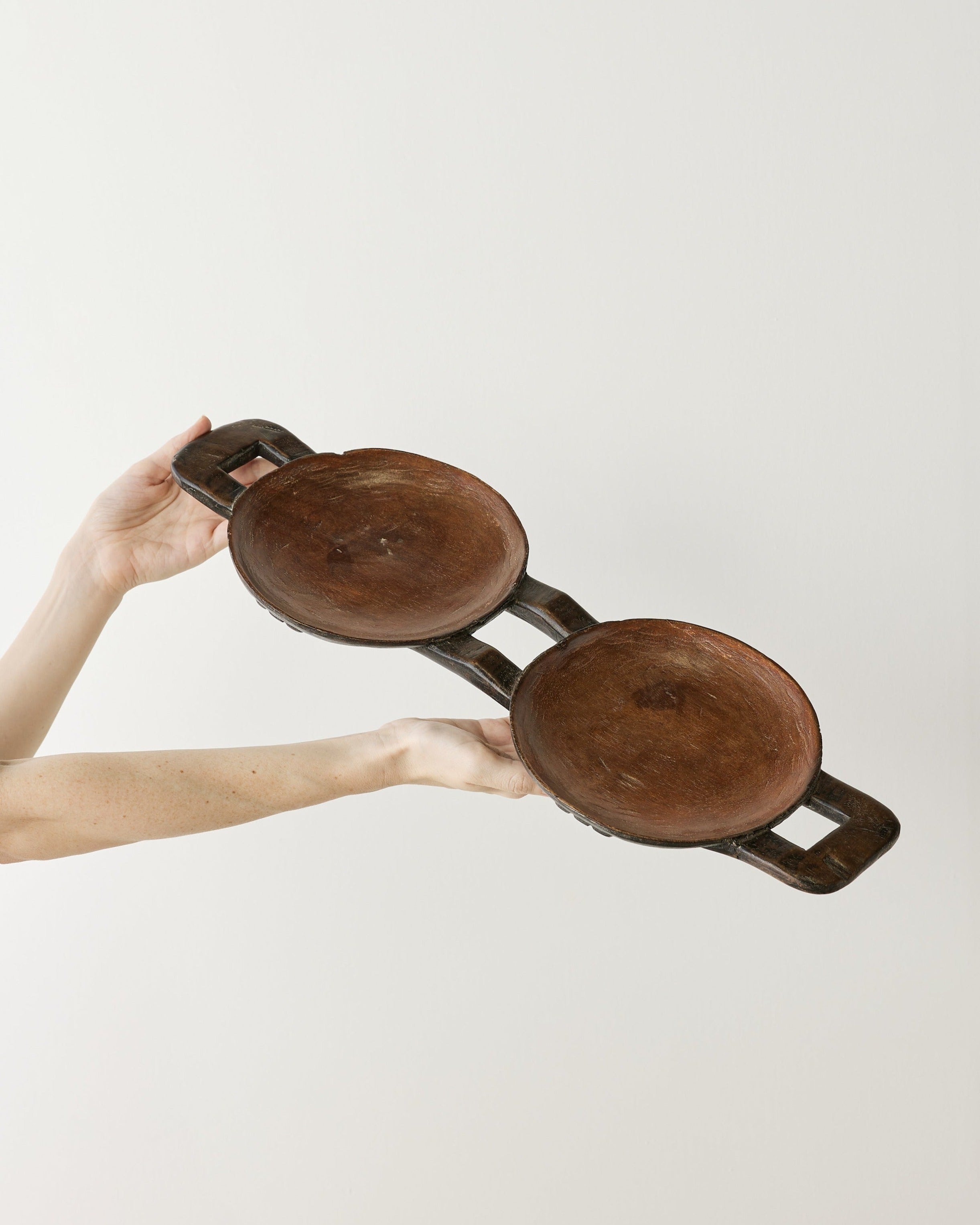 kanju Bamenda Duo Circular Wooden Serving Tray