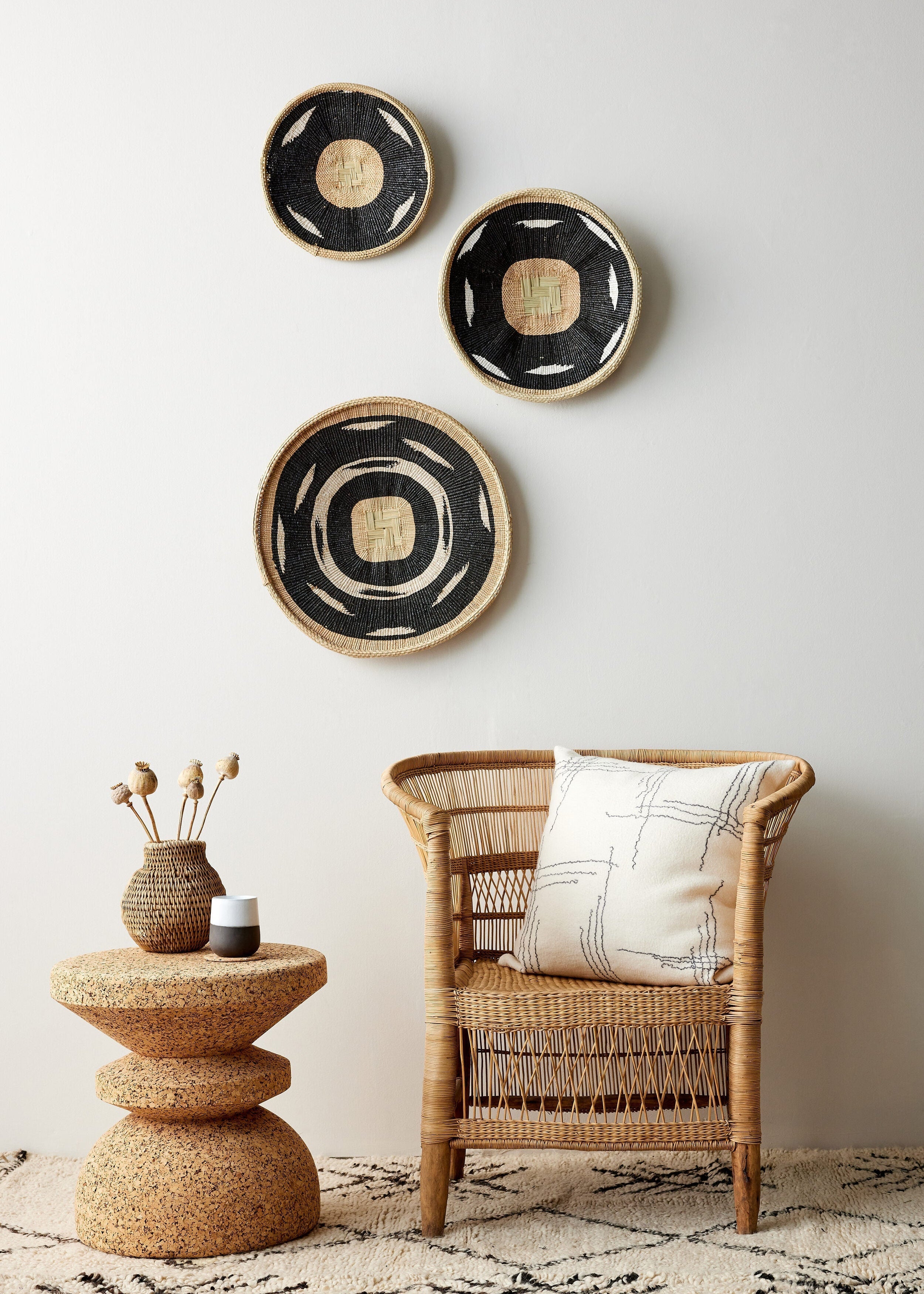 kanju Nolyia Black Flat Basket