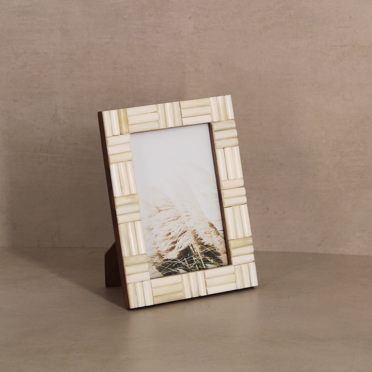 Matr Boomie frame Vaishali 4x6 Picture Frame