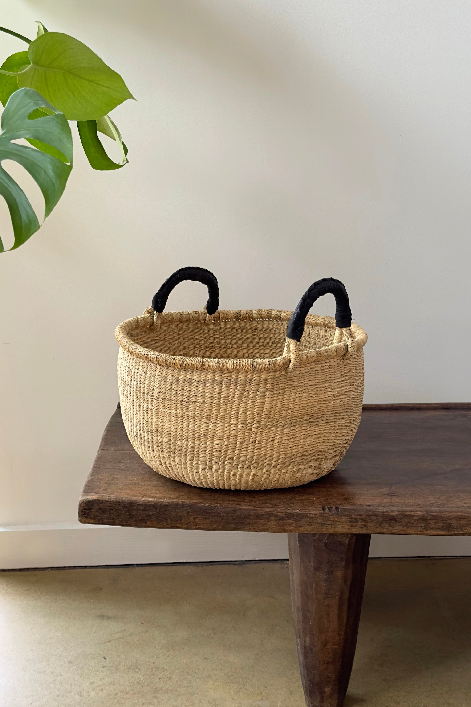 Mbare Handwoven Natural Bolga Basket - Large Round