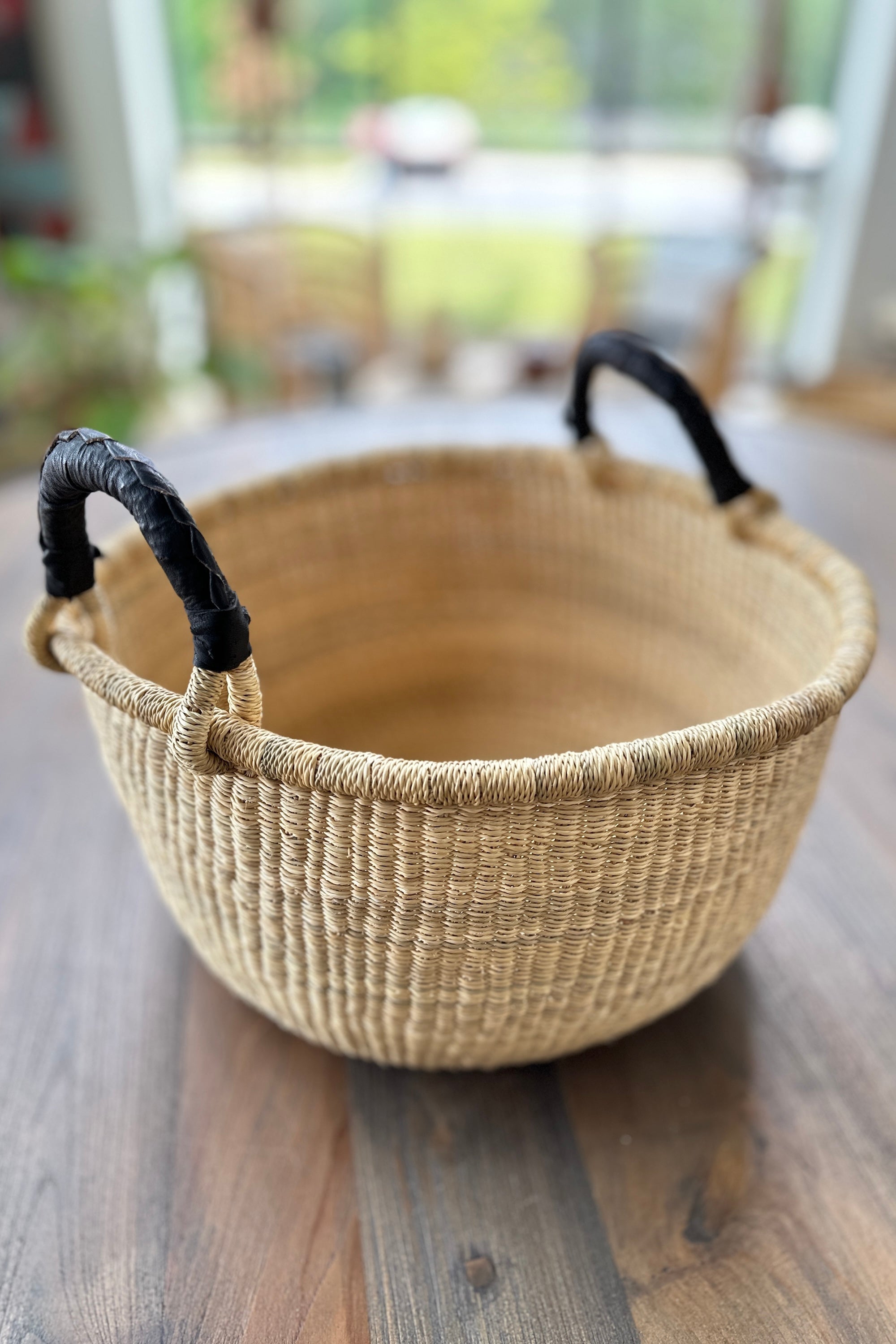 Mbare Handwoven Natural Bolga Basket - Large Round
