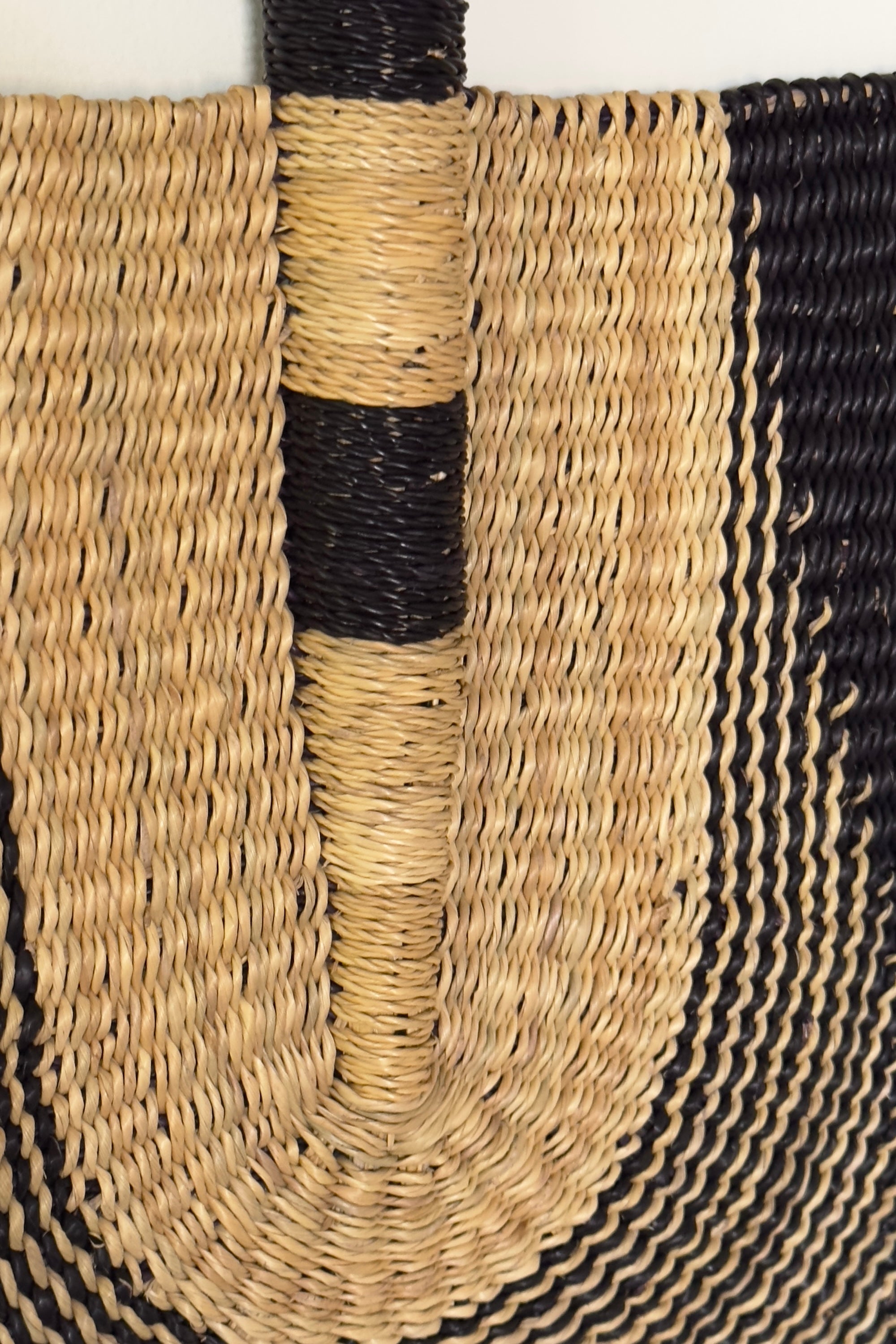 Mbare Standard Fan in Natural & Black