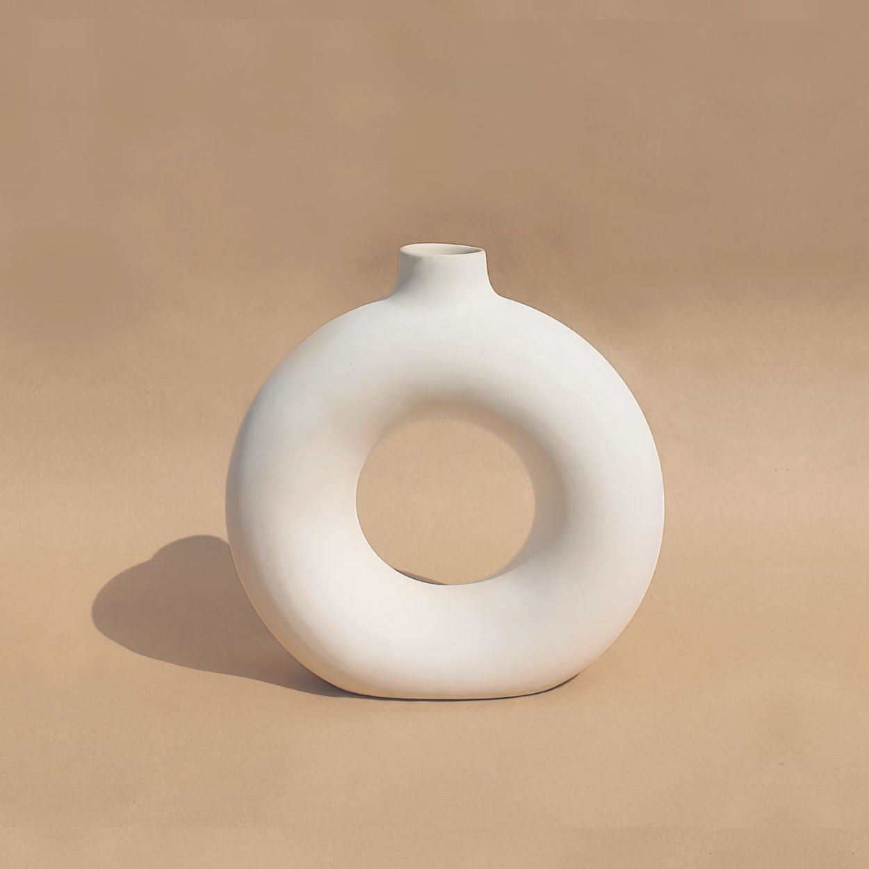 Osmos Studio Vases Off-White Polo Vase