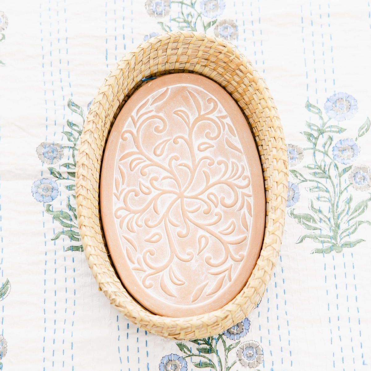 Rahab's Rope Baskets Ivy Swirl Oval Bread Warmer